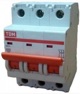 Автоматический выключатель TDM ВА47-29 3P 6А 4,5кА х-ка С  