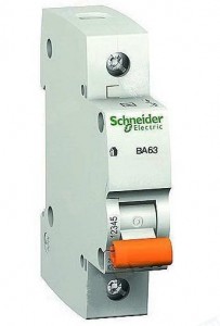 Schneider Domovoy автоматический выкл. ВА63 1P 32А 4,5кА х-ка C 11206
